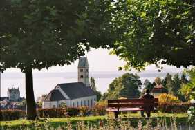 Blick auf See und Kirche in Meersburg